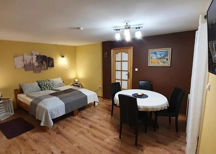 Apartament Pod Skarpa Z Balia Wiezyca Apartment Szymbark (Pomerania)